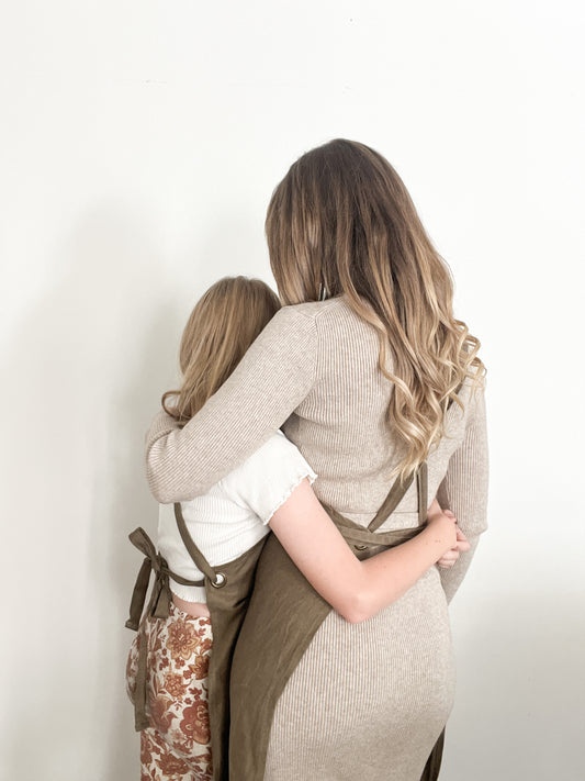 MINI 'Everyday' Linen Apron - Olive