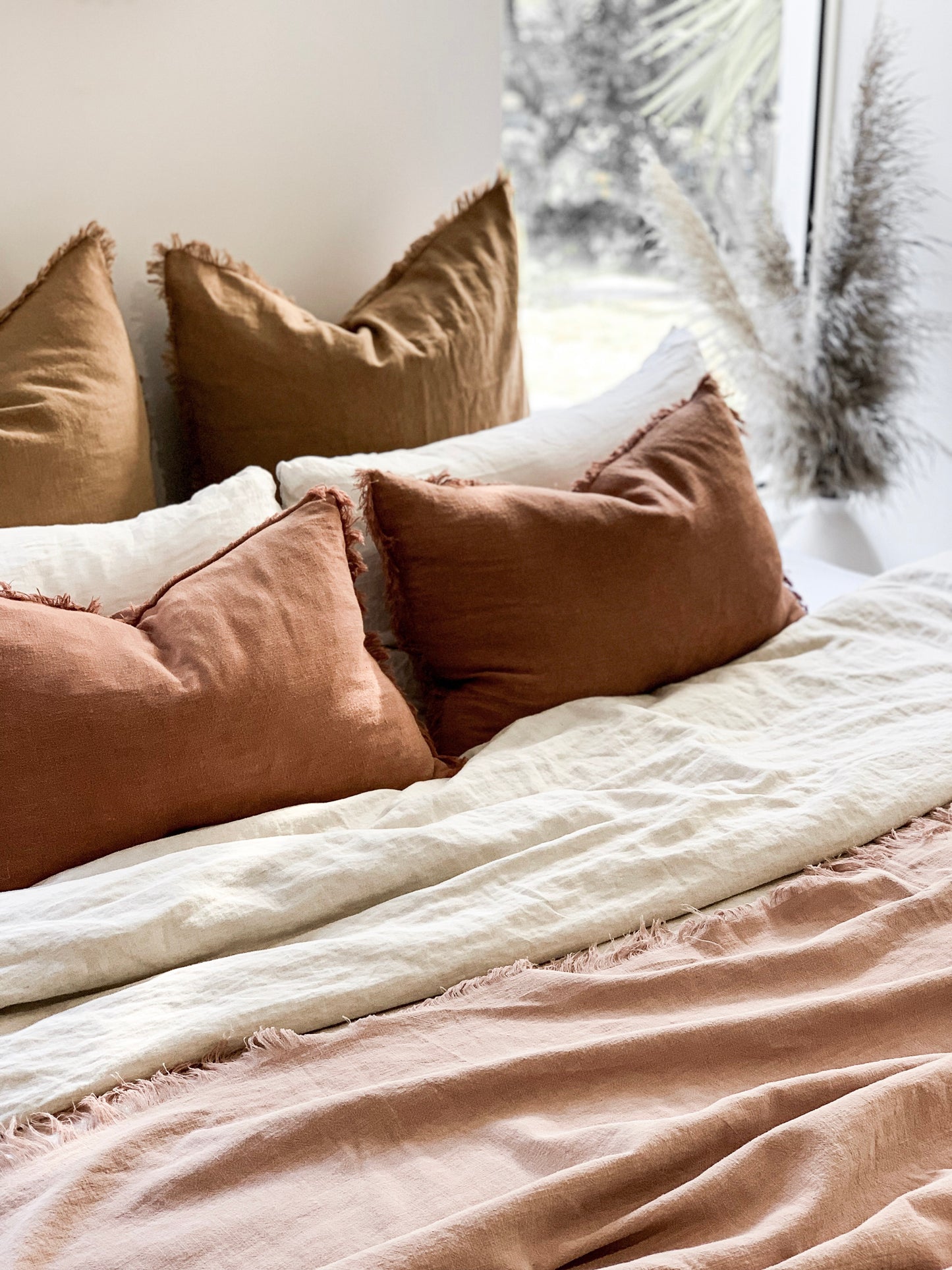 Ramie Fringed Throw - Blush