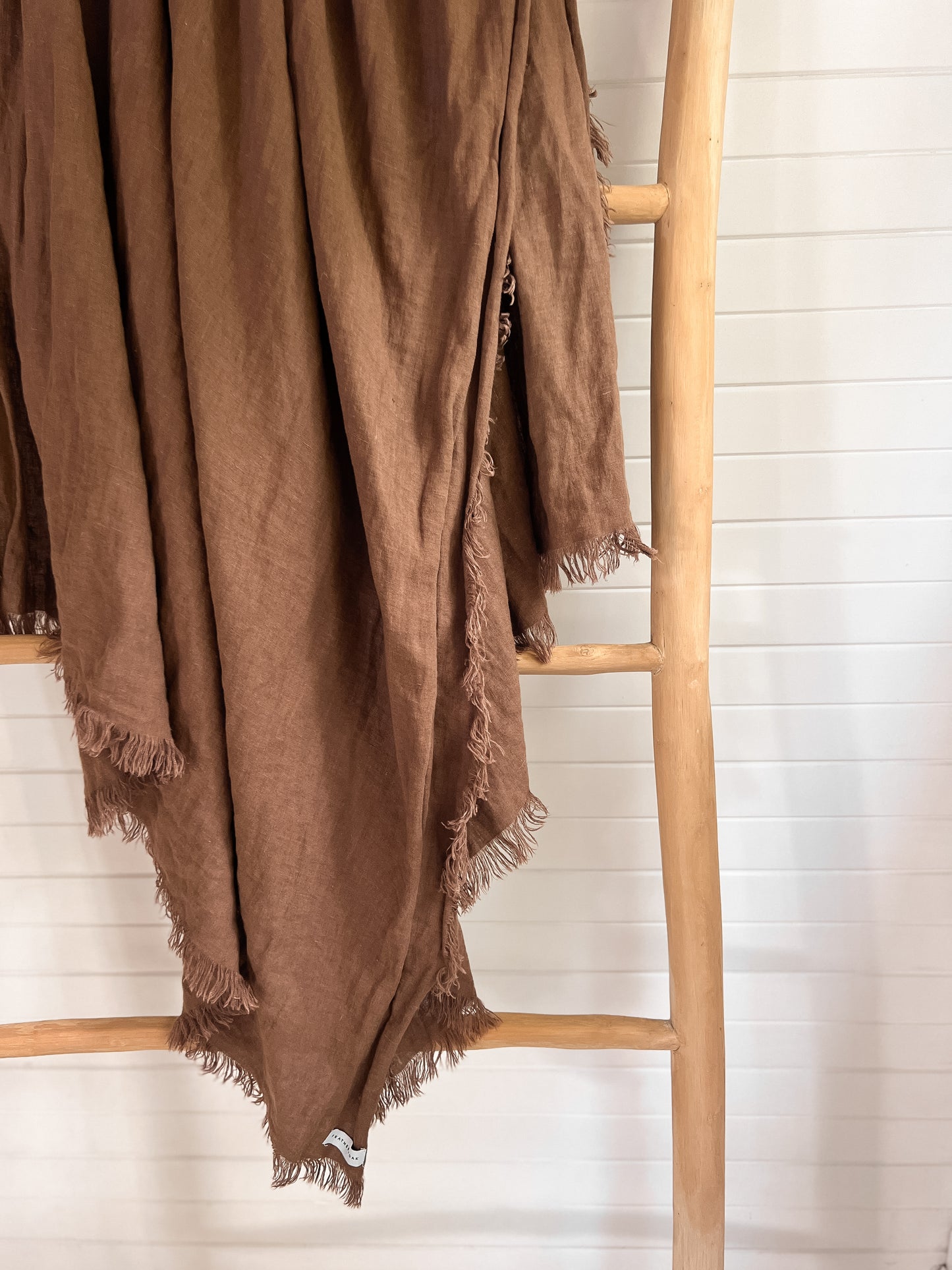 Linen Fringed Throw - Cocoa